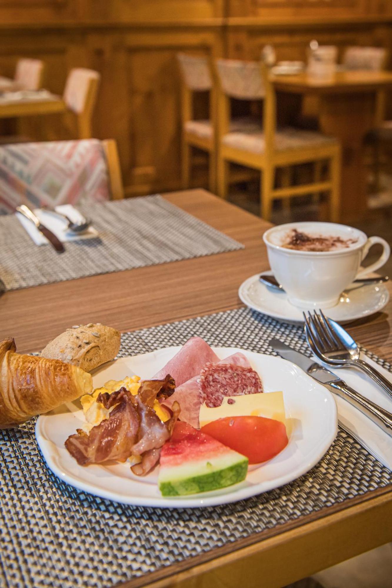 Hotel Taescherhof Täsch Zewnętrze zdjęcie